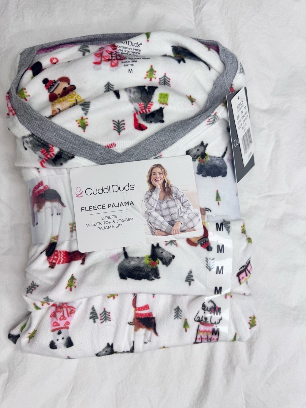 NWT Cuddl Duds Christmas Dog Print Pajamas Set - Picture 7 of 16